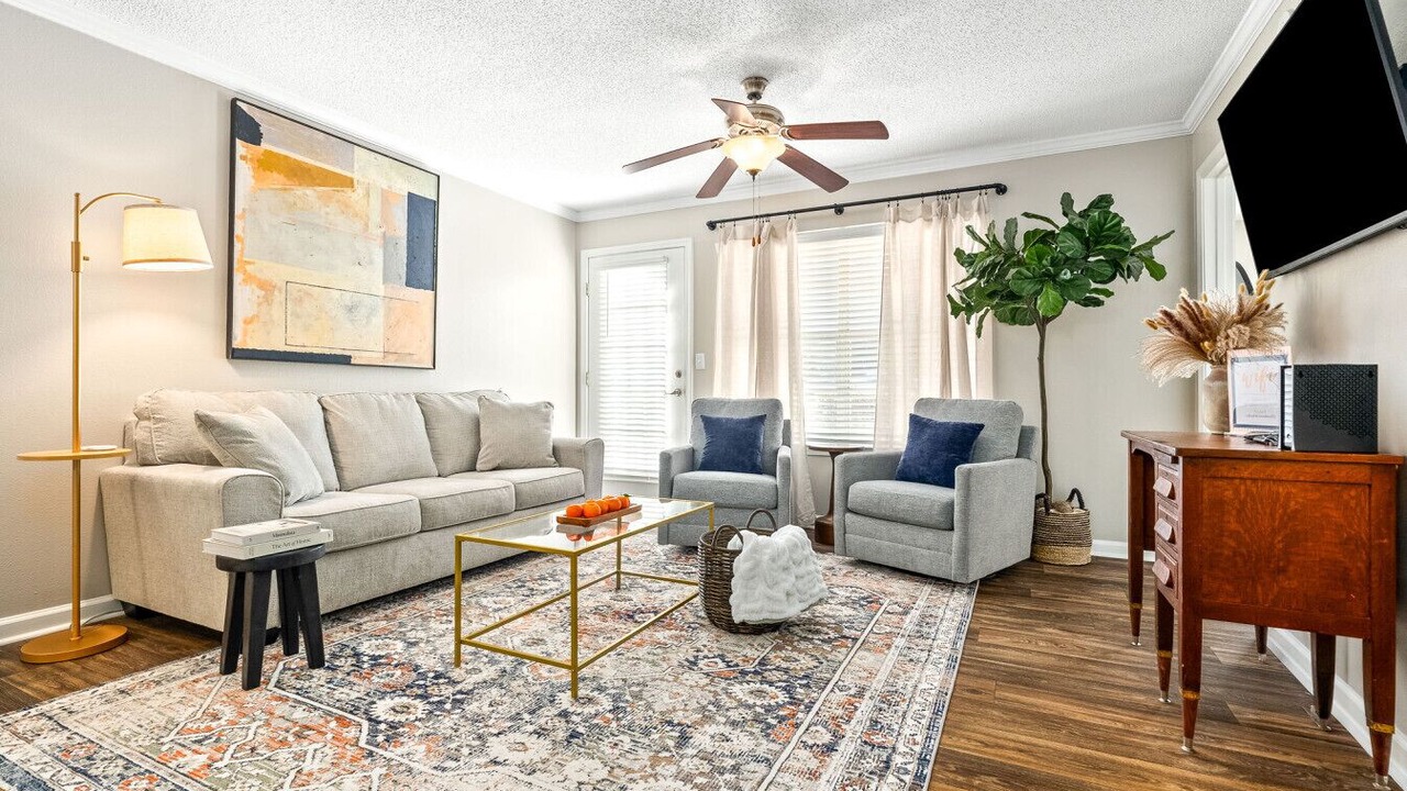 Photo of Livingroom in Auburn
