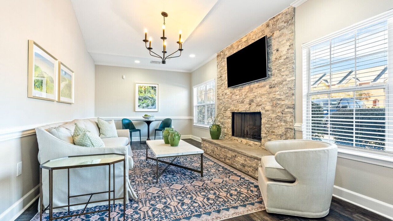 Photo of Livingroom in Auburn