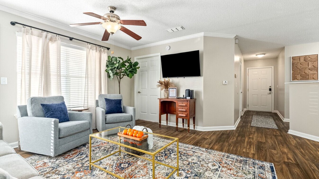 Photo of Livingroom in Auburn