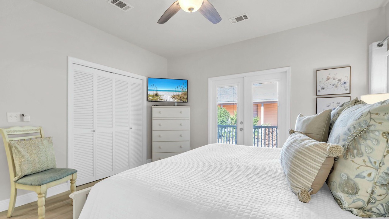 Photo of Bedroom in Clipper Cove