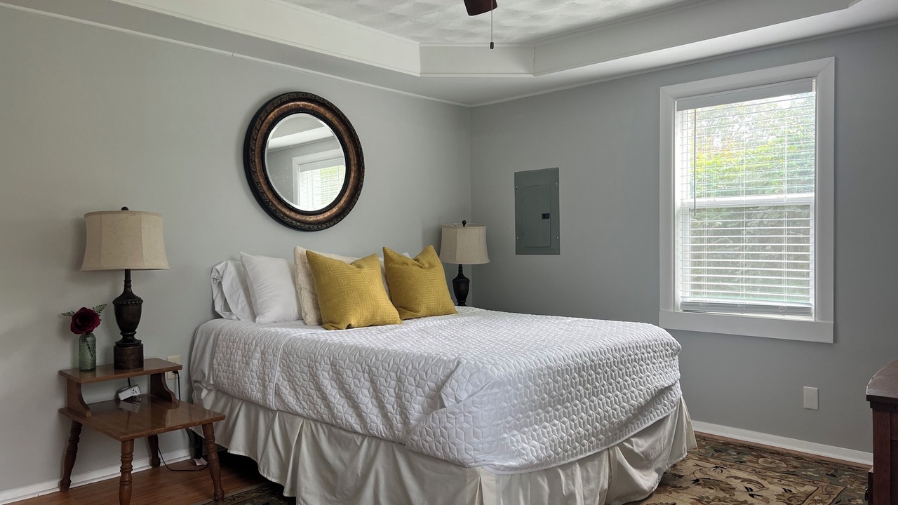 Photo of Bedroom in Gulfport