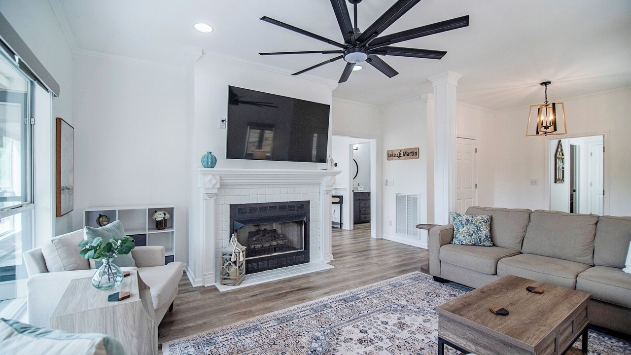 Photo of Livingroom in Alexander City
