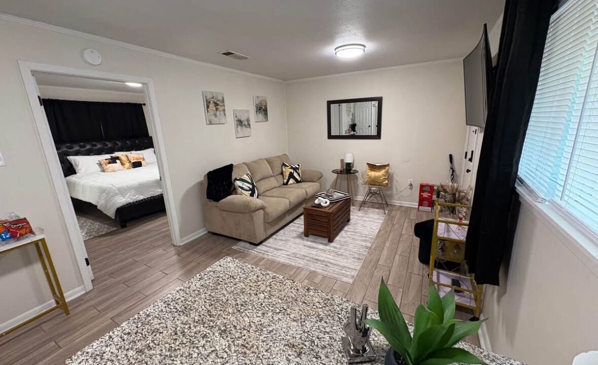 Photo of Bedroom in Fondren