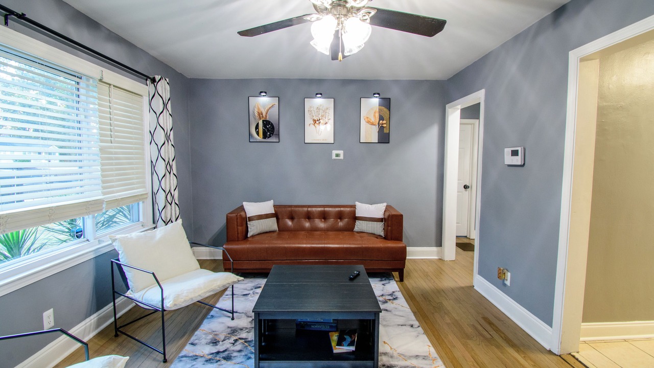 Photo of Livingroom in Church Street