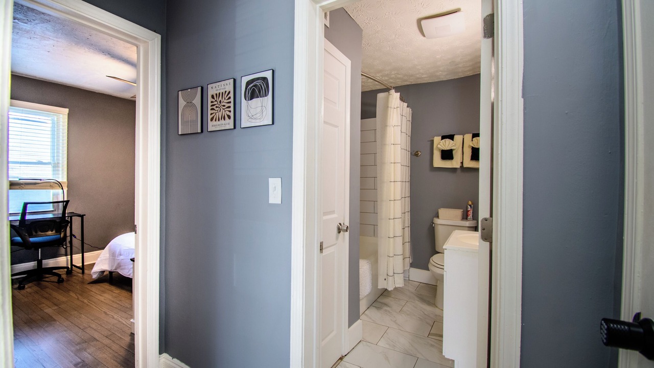 Photo of Bathroom in Church Street