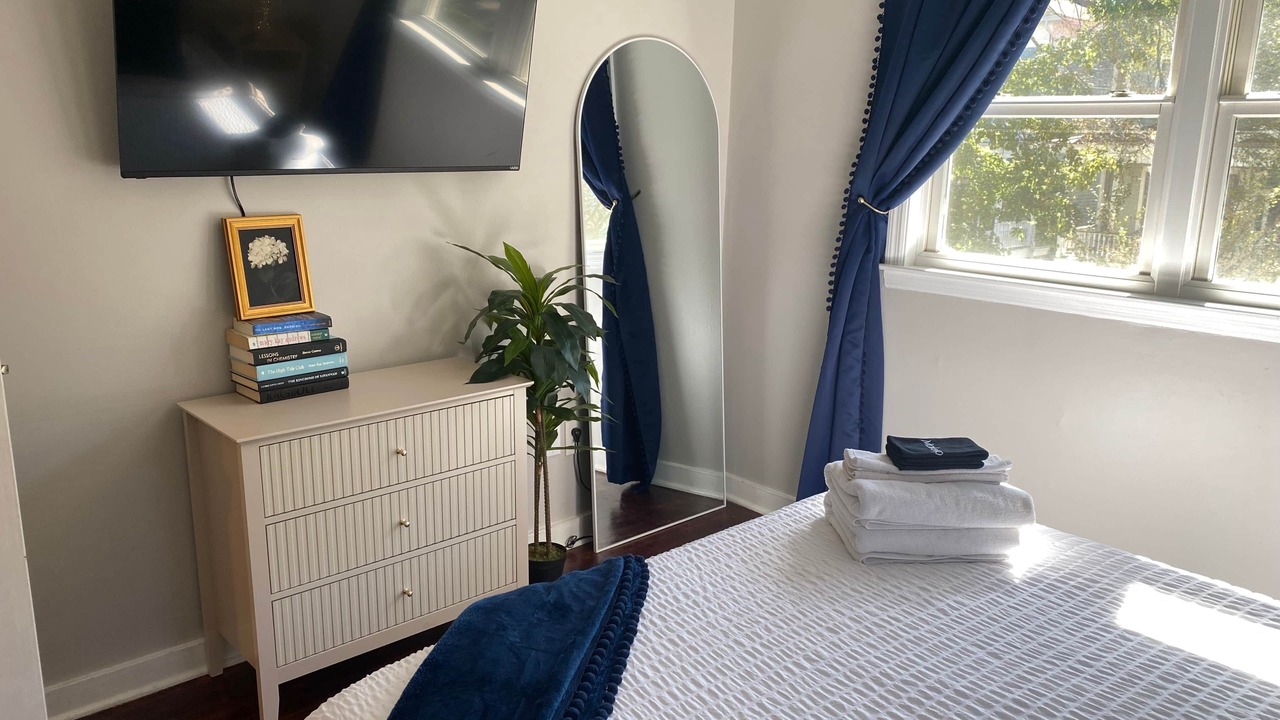 Photo of Bedroom in Historic Downtown Savannah