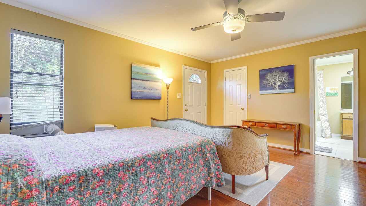 Photo of Bedroom in Daphne