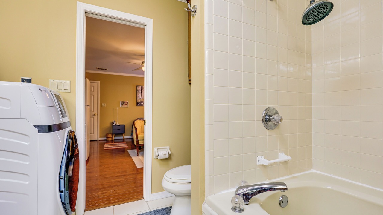 Photo of Bathroom in Daphne