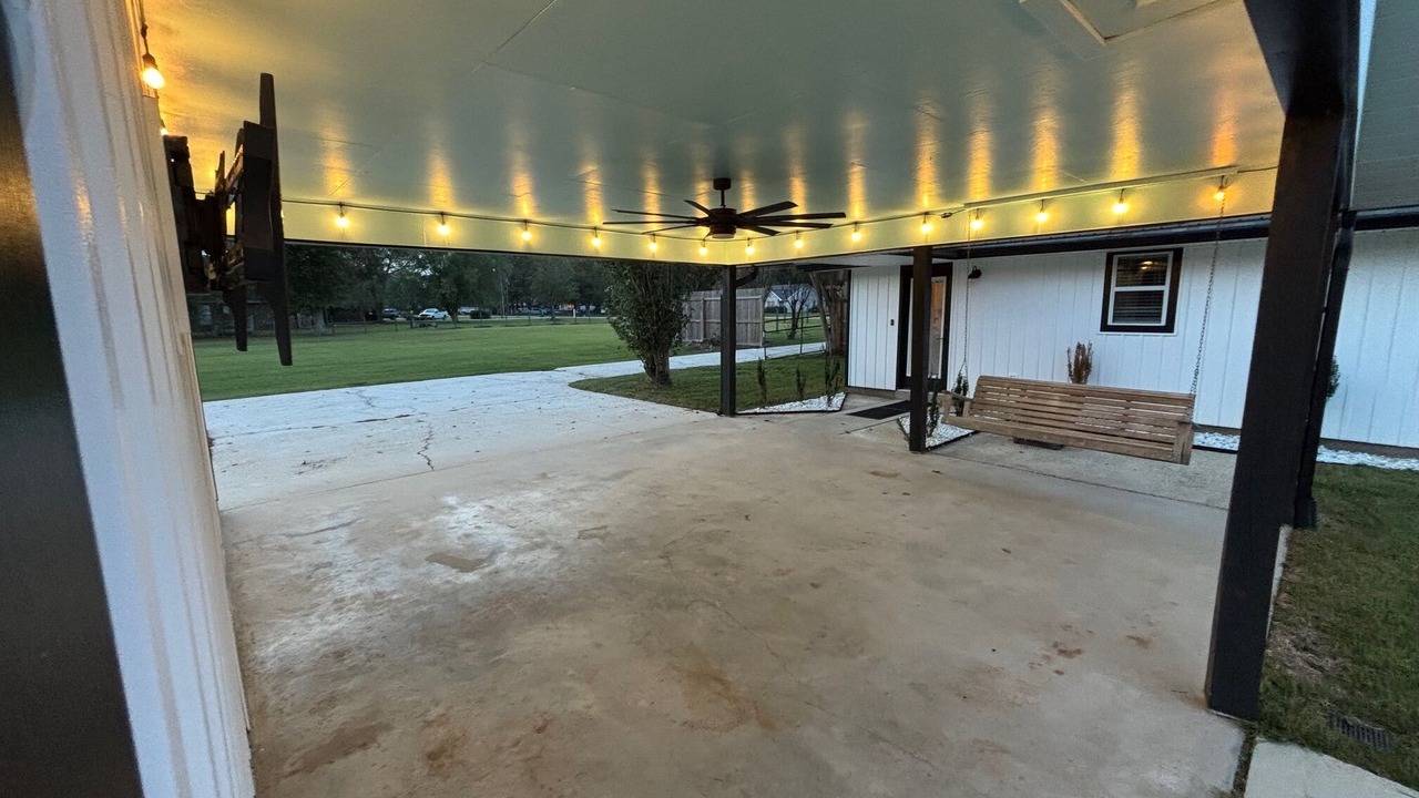 Photo of Patio Balcony in Fluker