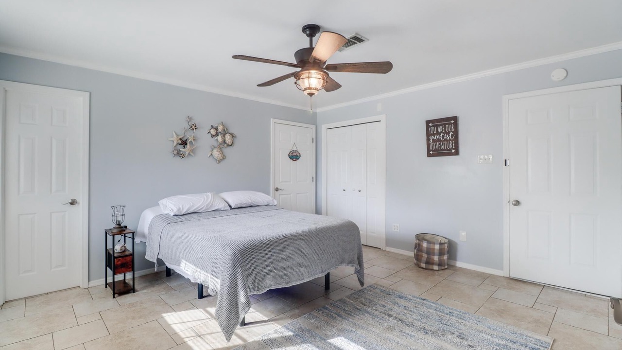 Photo of Bedroom in Long Beach