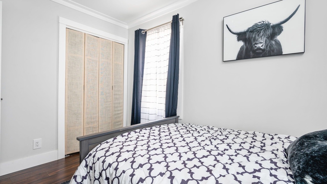 Photo of Bedroom in East Side