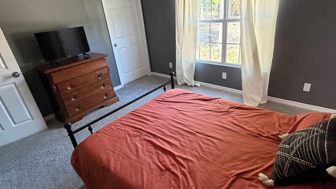 Photo of Bedroom in Graham