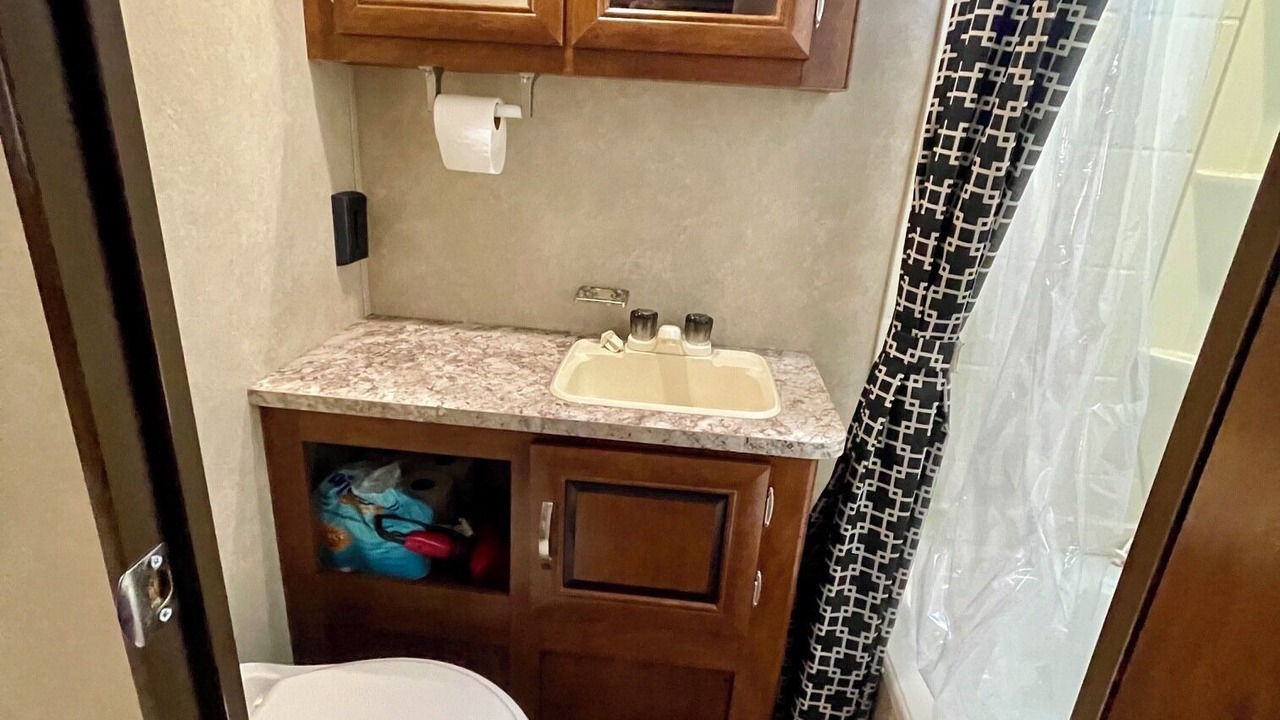 Photo of Bathroom in Eufaula