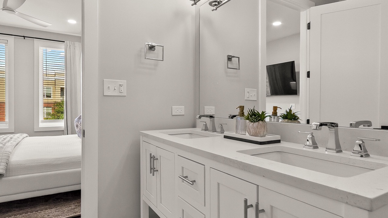 Photo of Bathroom in Tuscaloosa