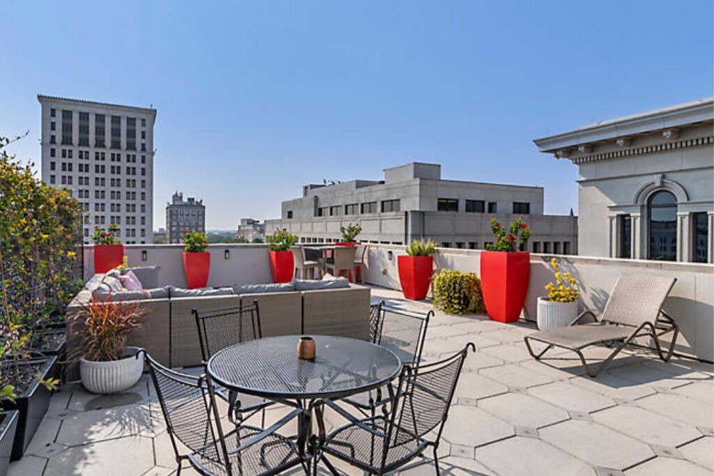 Photo of Outdoor in Historic District - North