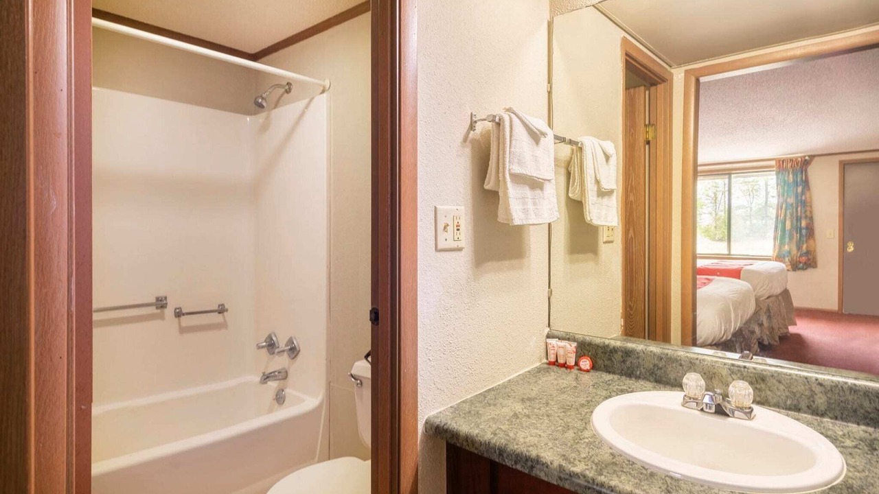 Photo of Bathroom in Daleville