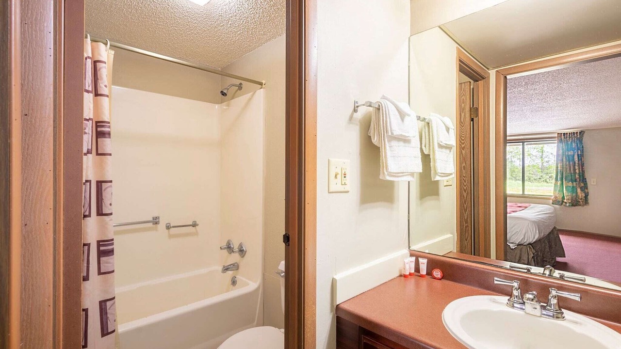 Photo of Bathroom in Daleville