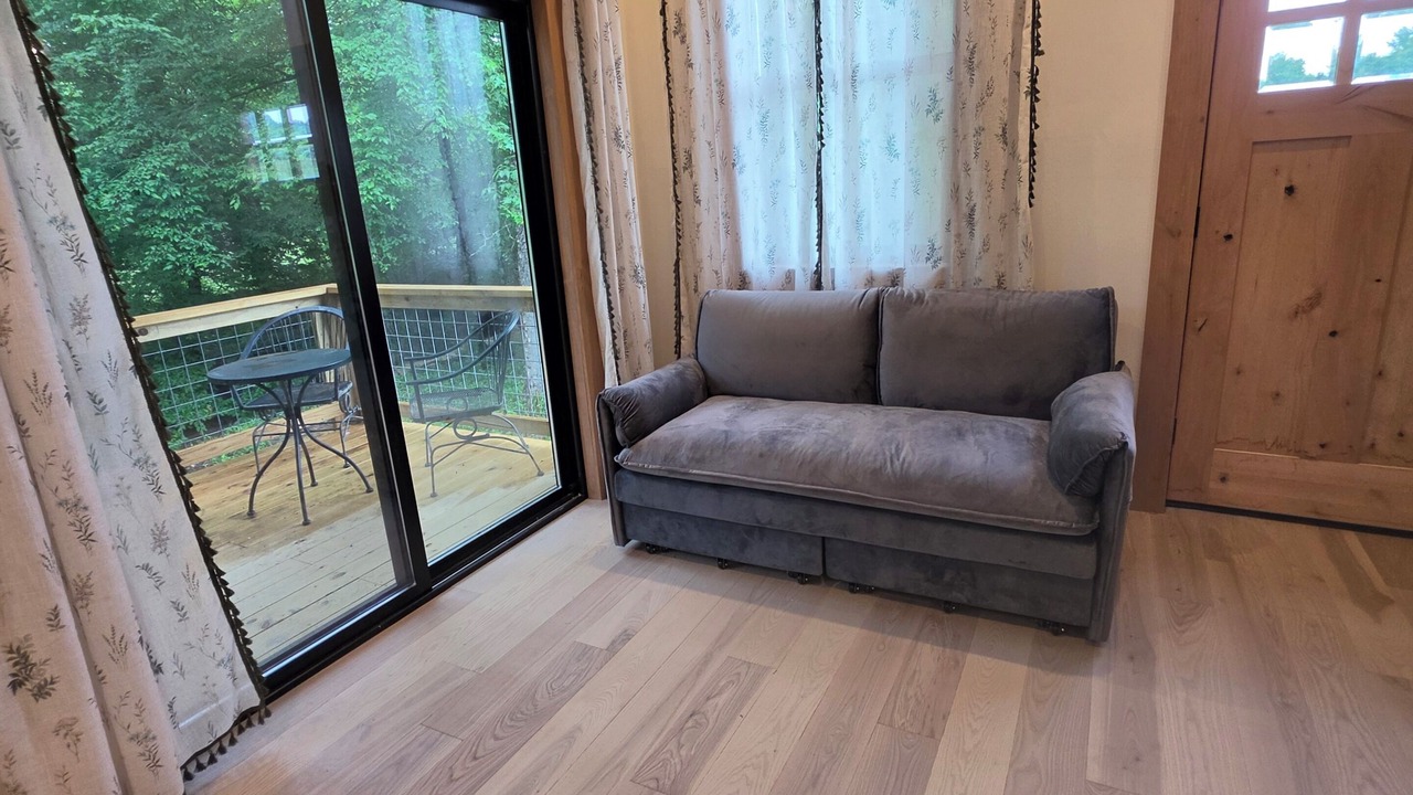 Photo of Livingroom in Crawfordville