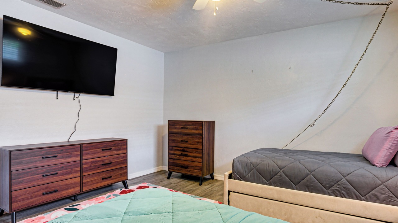 Photo of Bedroom in Sleepy Hollow