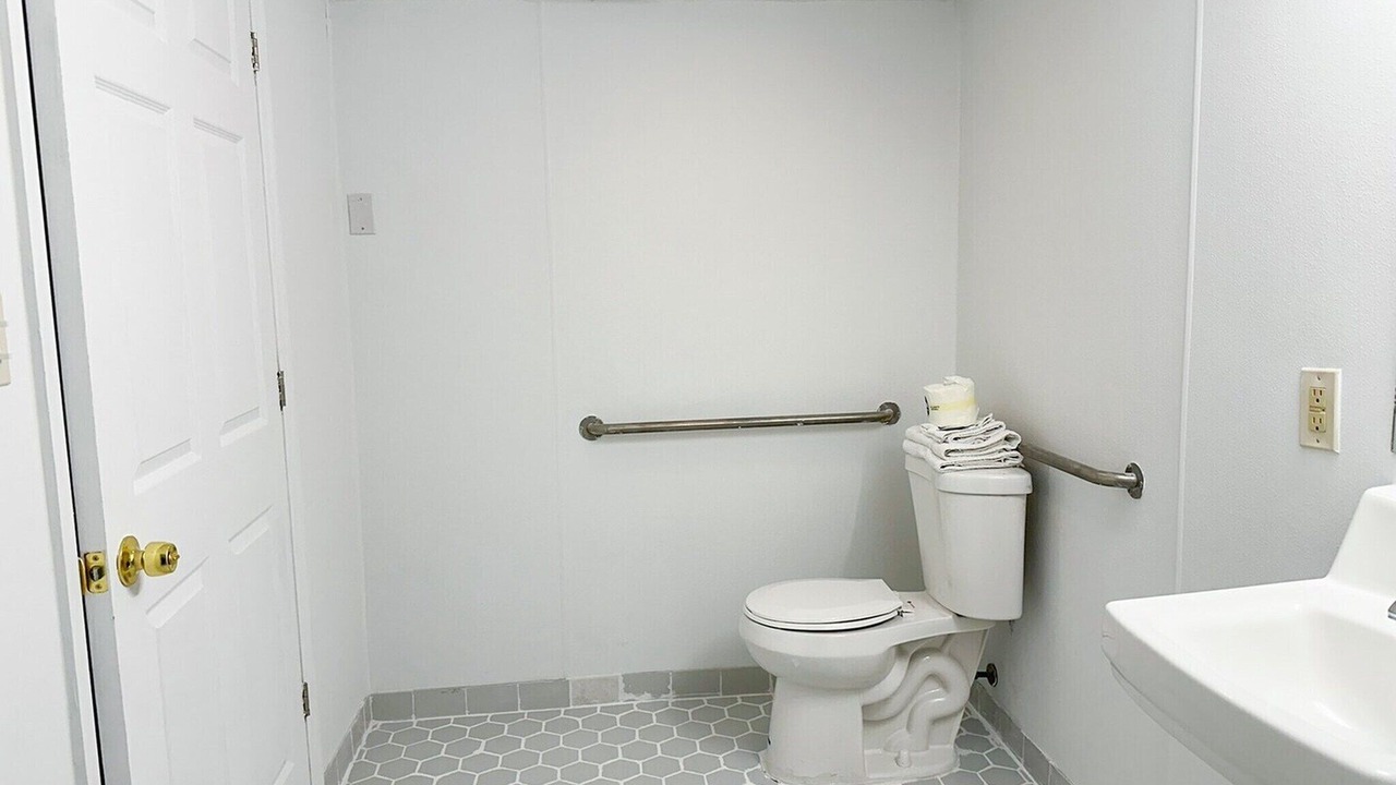 Photo of Bathroom in Hahira