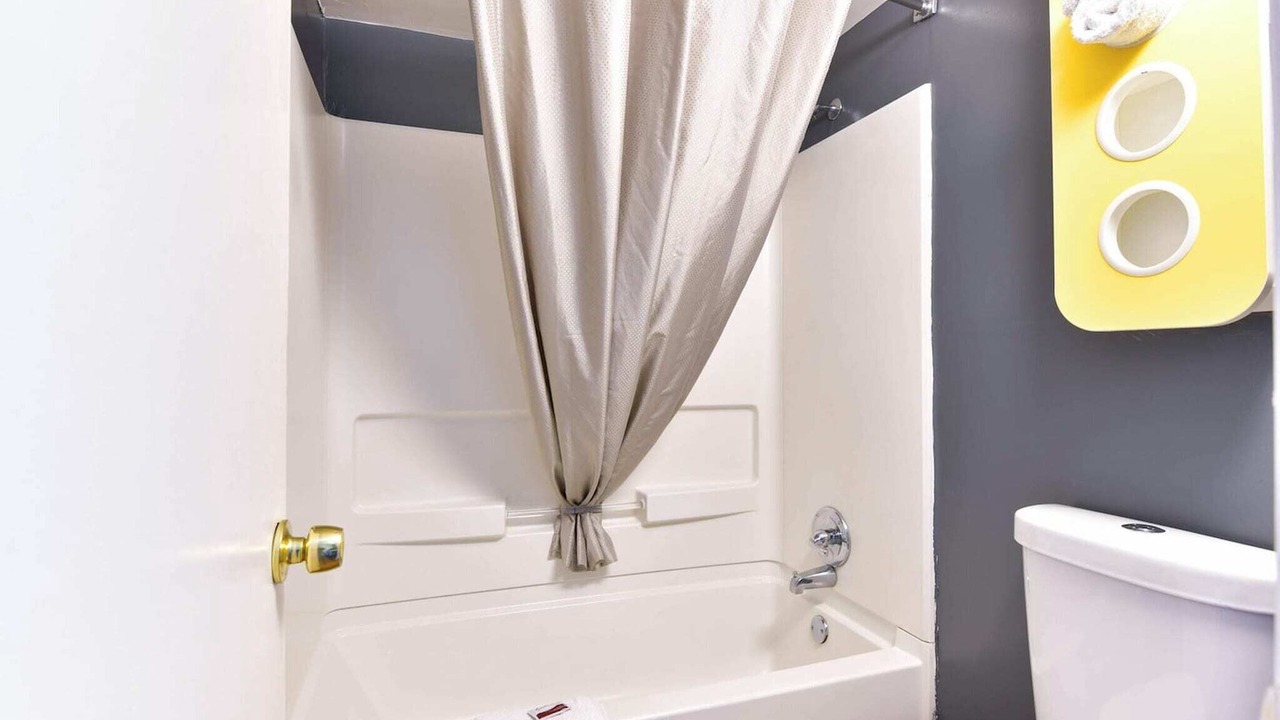Photo of Bathroom in Valdosta