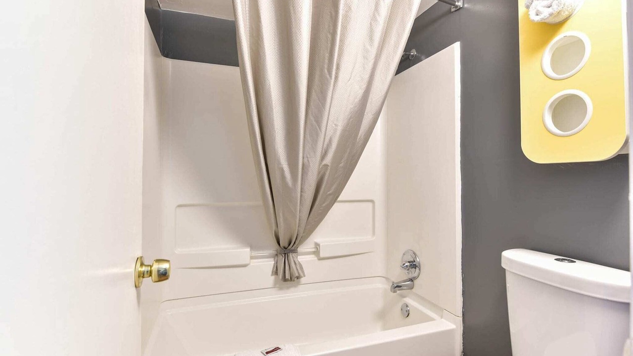 Photo of Bathroom in Valdosta