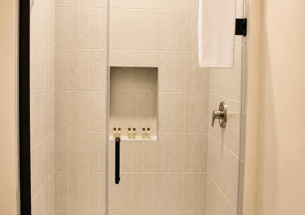 Photo of Bathroom in Metropolitan