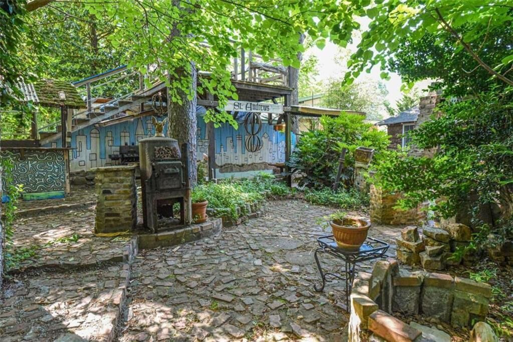 Photo of Outdoor in East Side