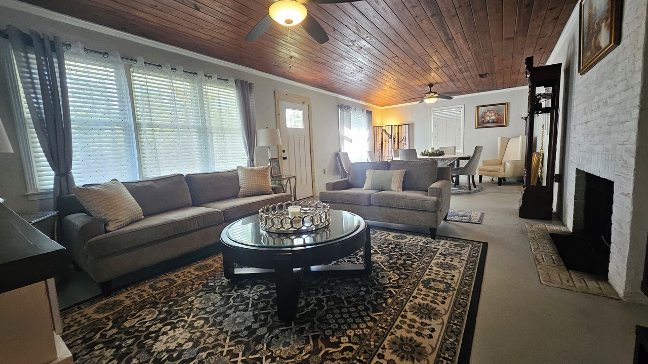 Photo of Livingroom in Lakeland