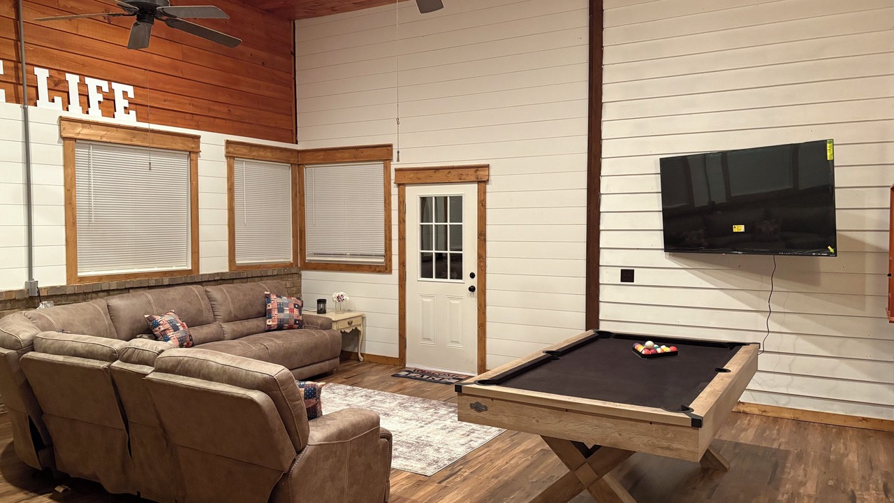 Photo of Livingroom in Pine Level