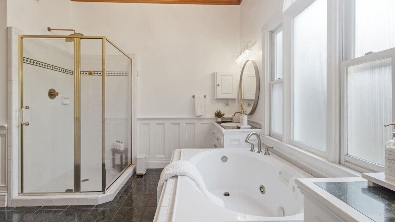 Photo of Bathroom in Valdosta
