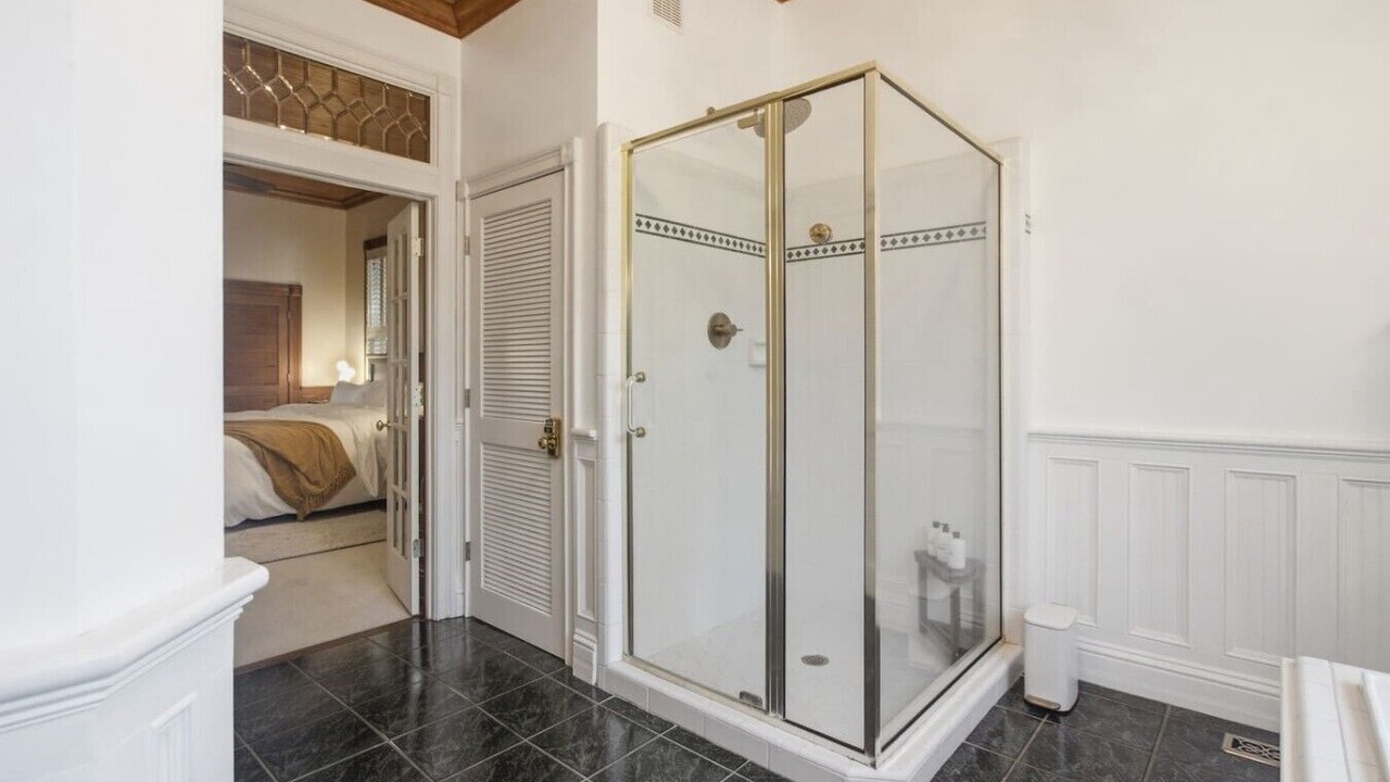 Photo of Bathroom in Valdosta