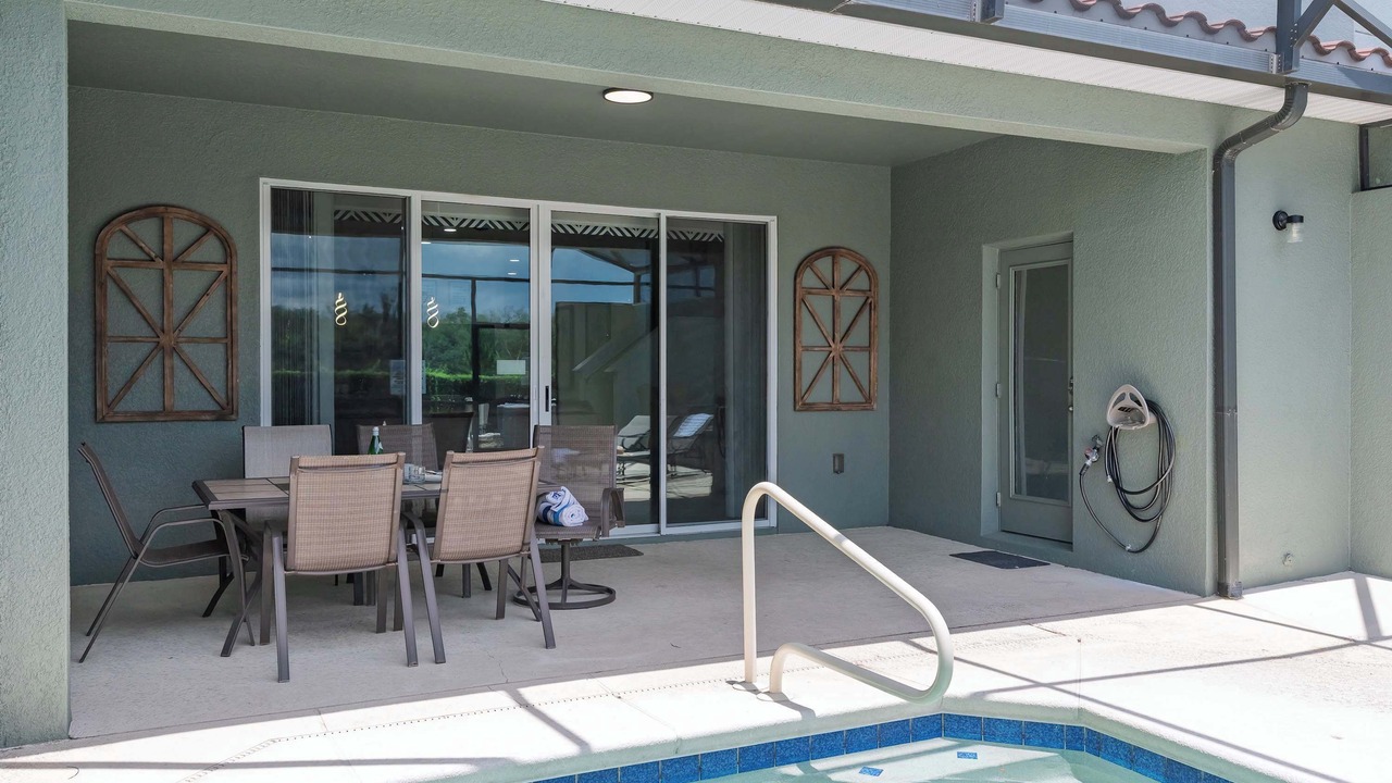 Photo of Outdoor in Loughman