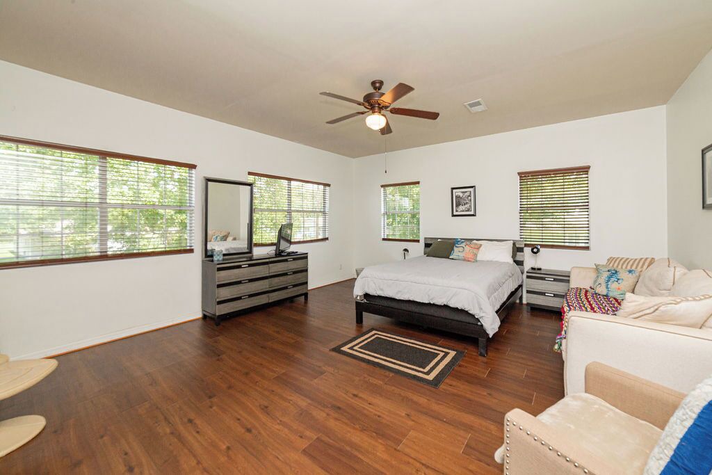 Photo of Bedroom in Waveland