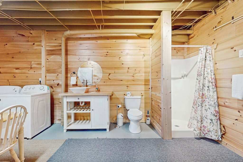 Photo of Bathroom in Walnut Mountain