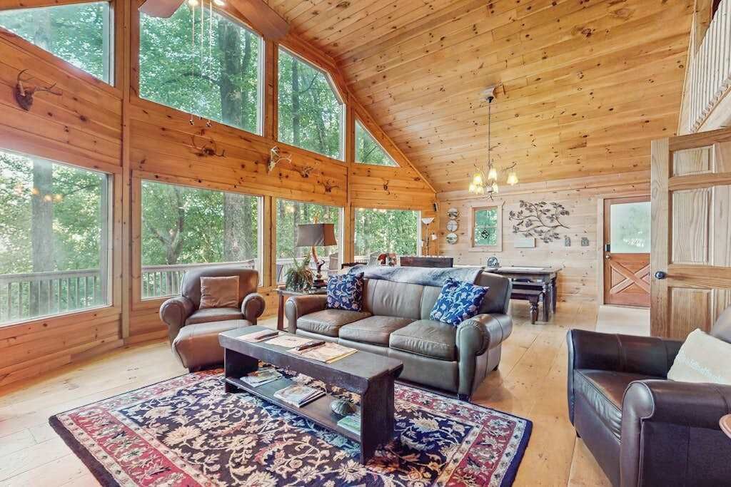 Photo of Livingroom in Walnut Mountain
