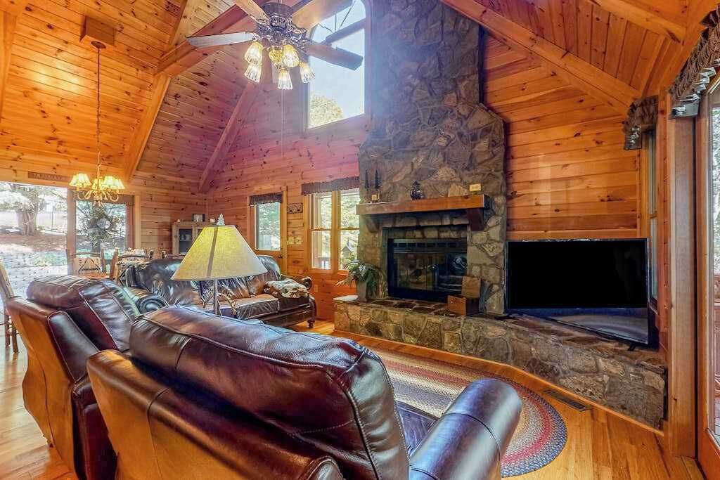 Photo of Livingroom in My Mountain
