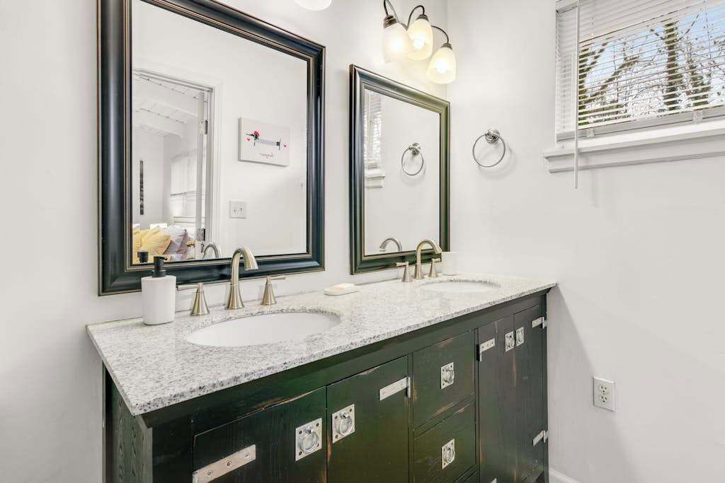 Photo of Bathroom in Buford Highway
