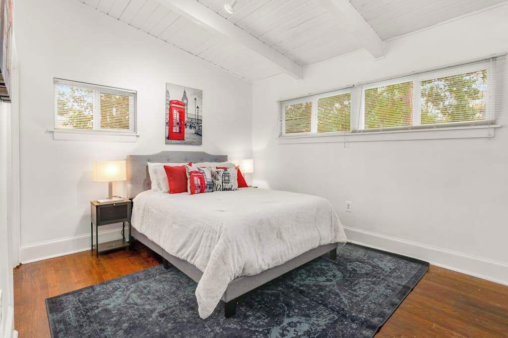 Photo of Bedroom in Buford Highway