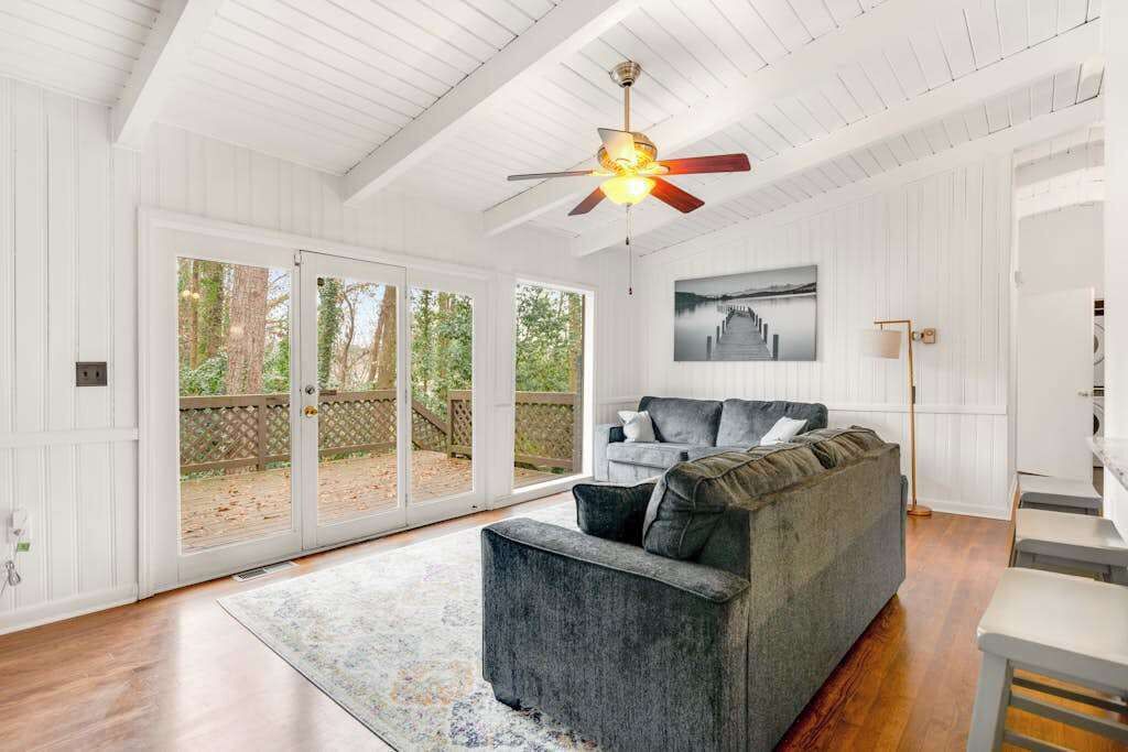 Photo of Livingroom in Buford Highway