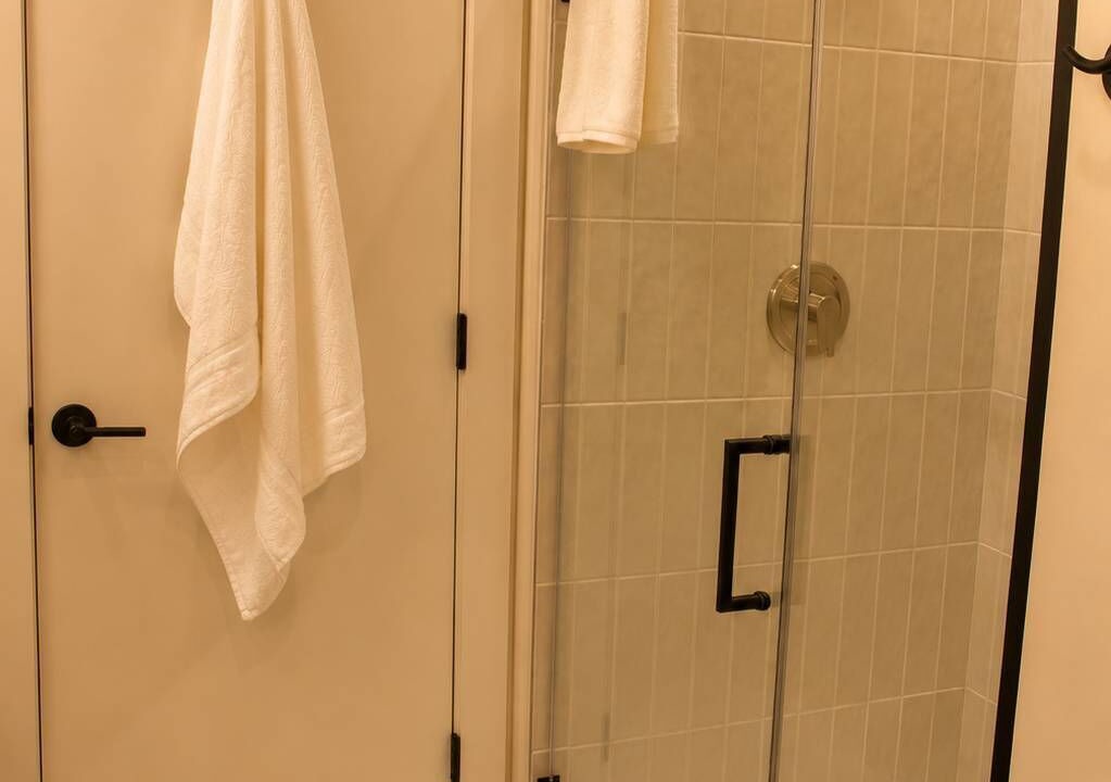 Photo of Bathroom in Metropolitan