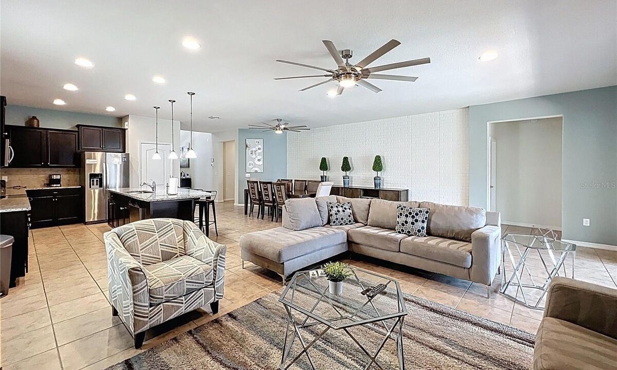 Photo of Livingroom in Four Corners