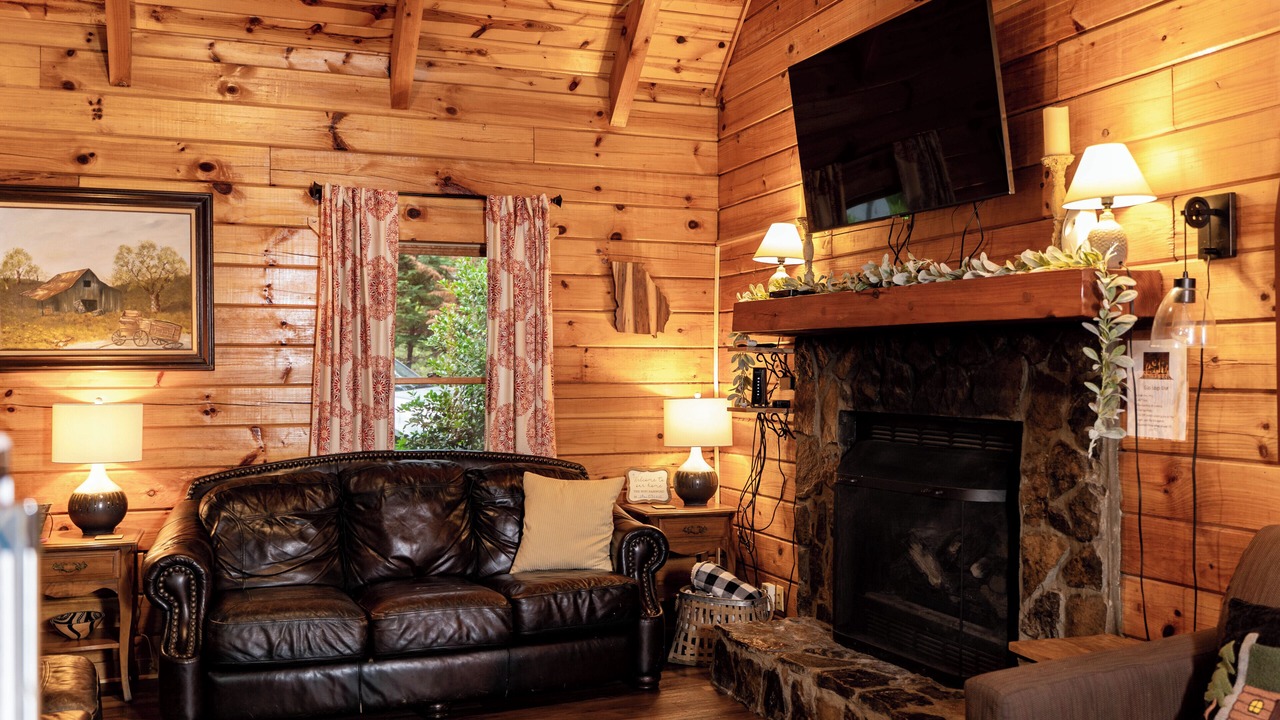 Photo of Livingroom in Pine Mountain