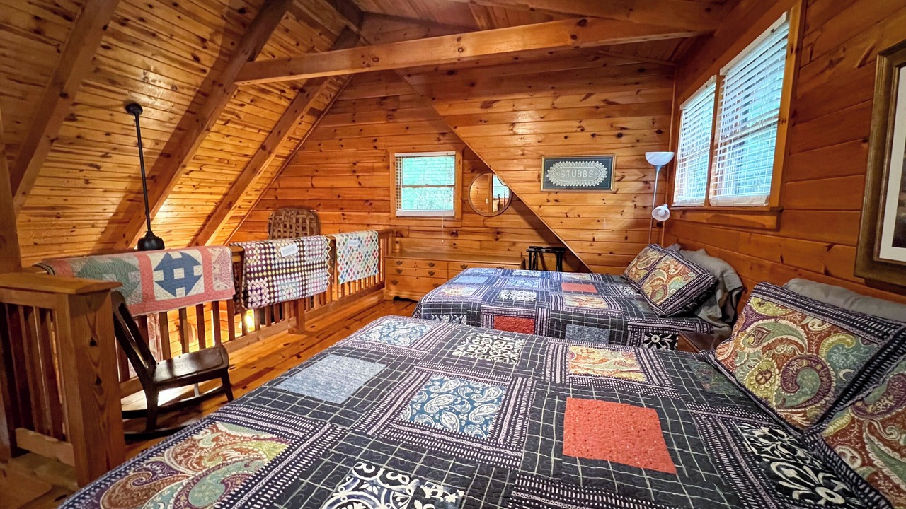 Photo of Bedroom in Pine Mountain