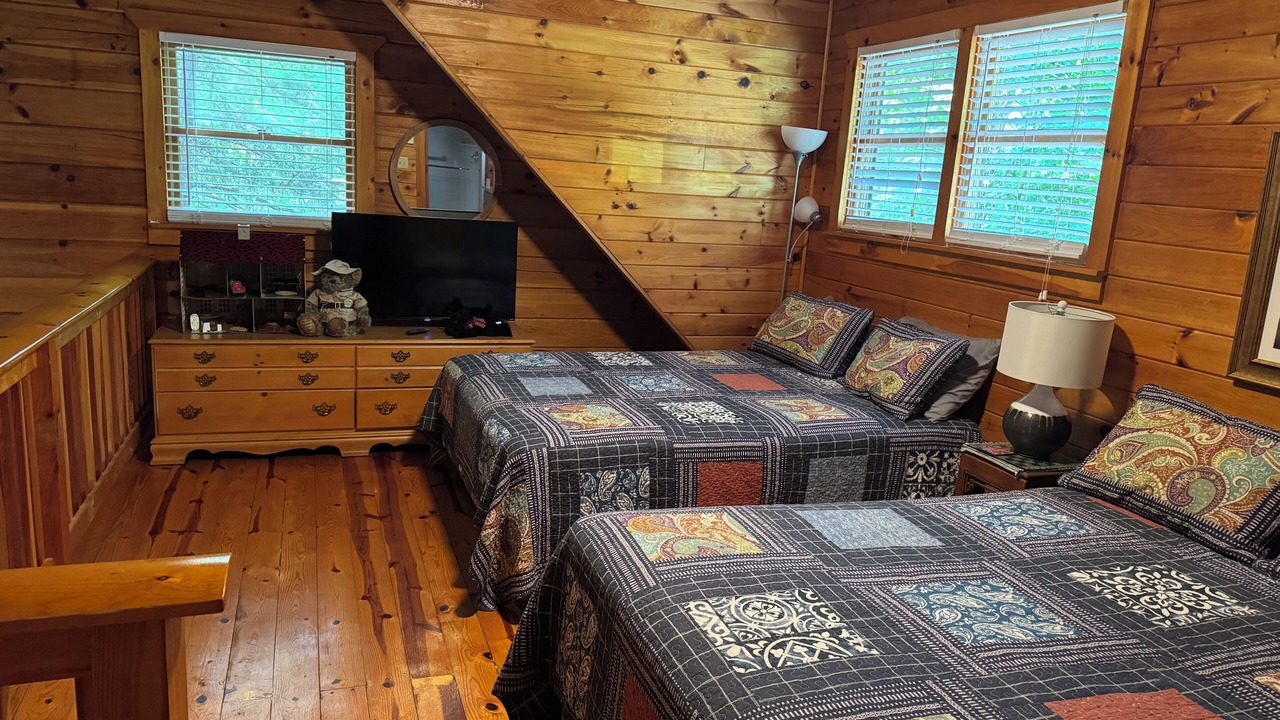 Photo of Bedroom in Pine Mountain