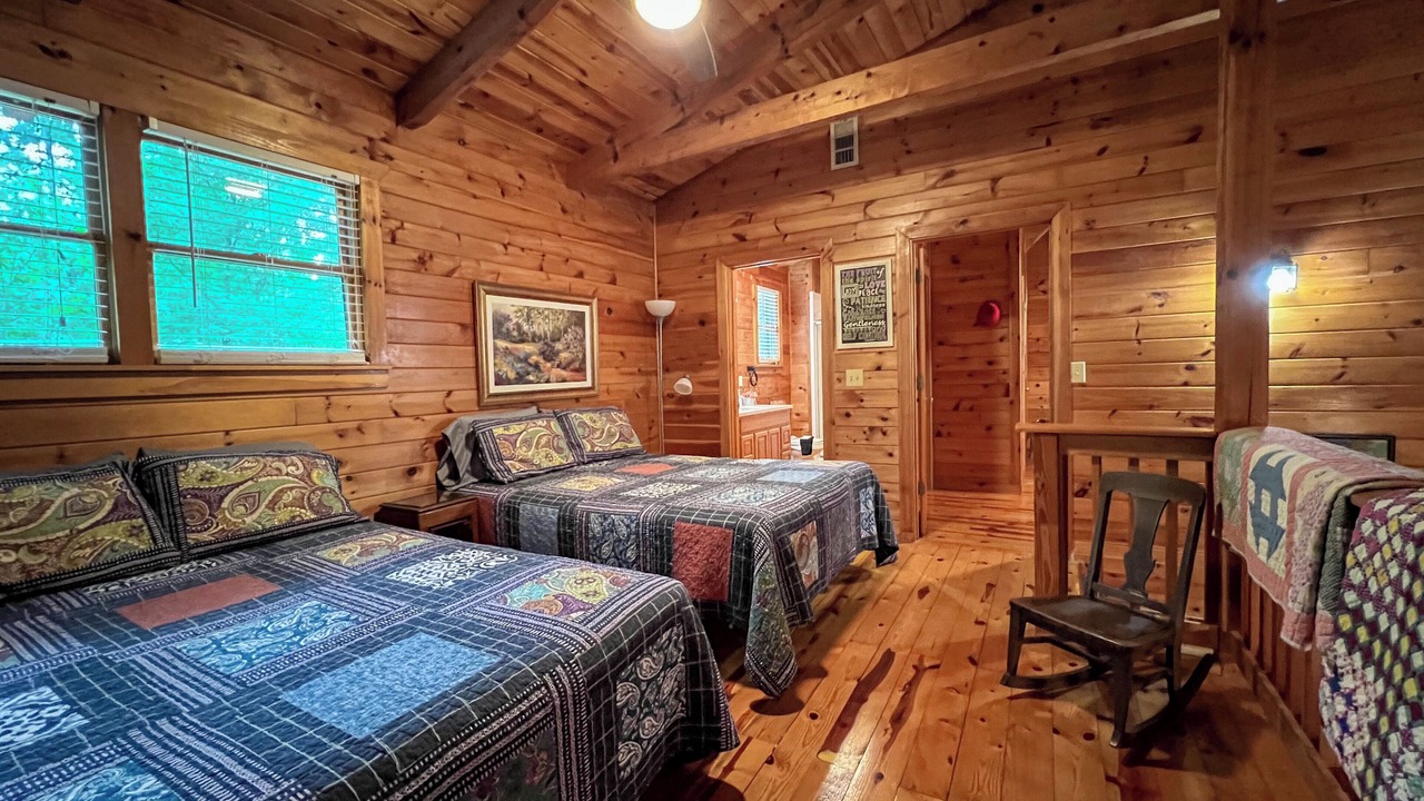 Photo of Bedroom in Pine Mountain