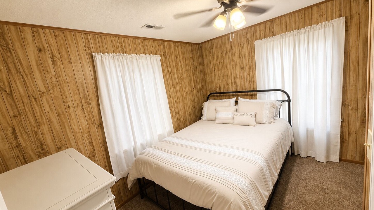 Photo of Bedroom in Gadsden