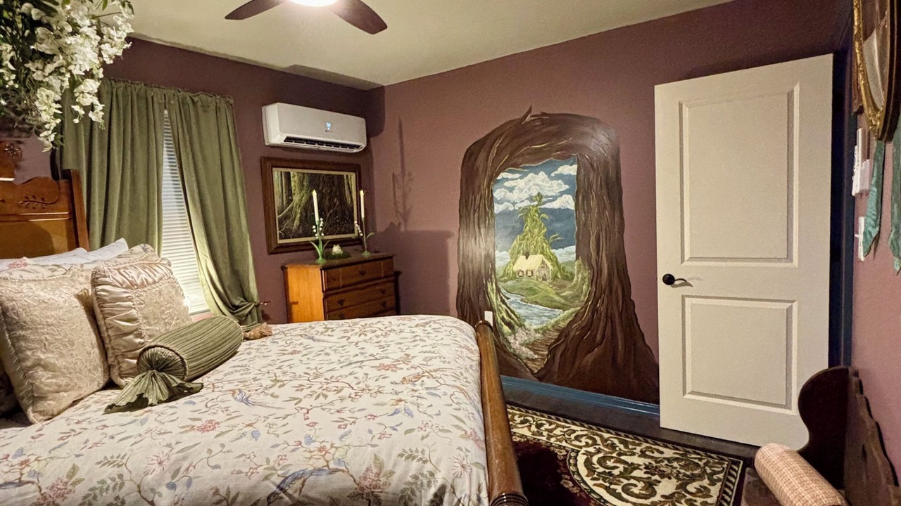 Photo of Bedroom in Hattiesburg