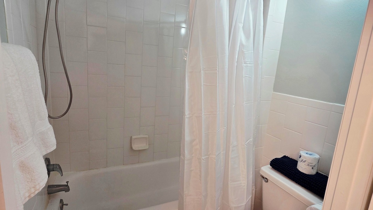 Photo of Bathroom in Schulte Park