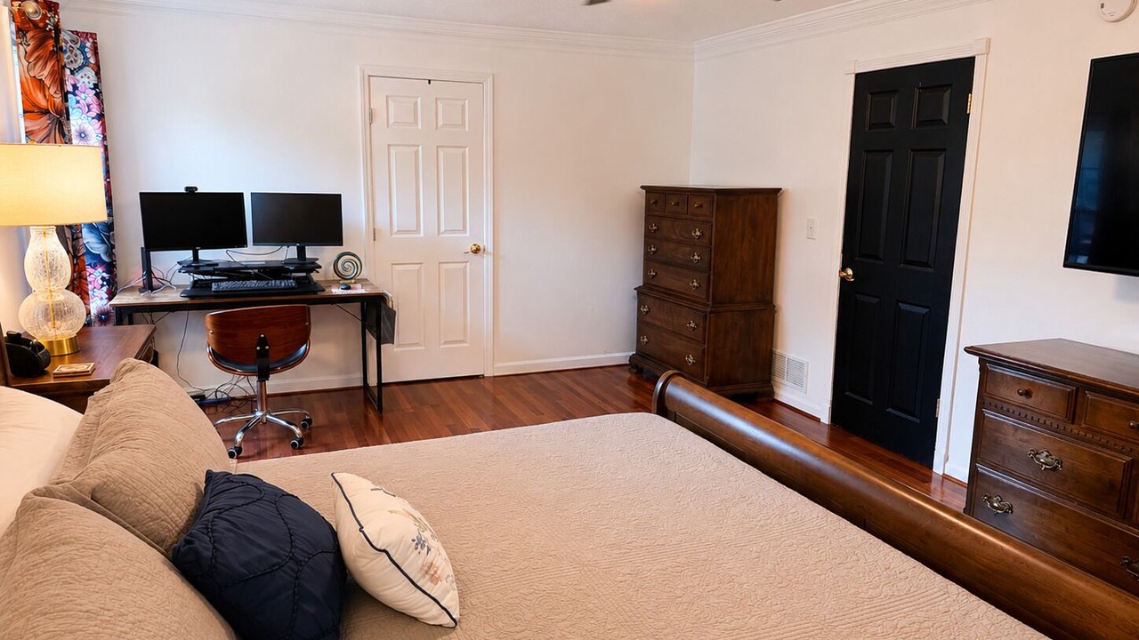 Photo of Bedroom in Kennesaw